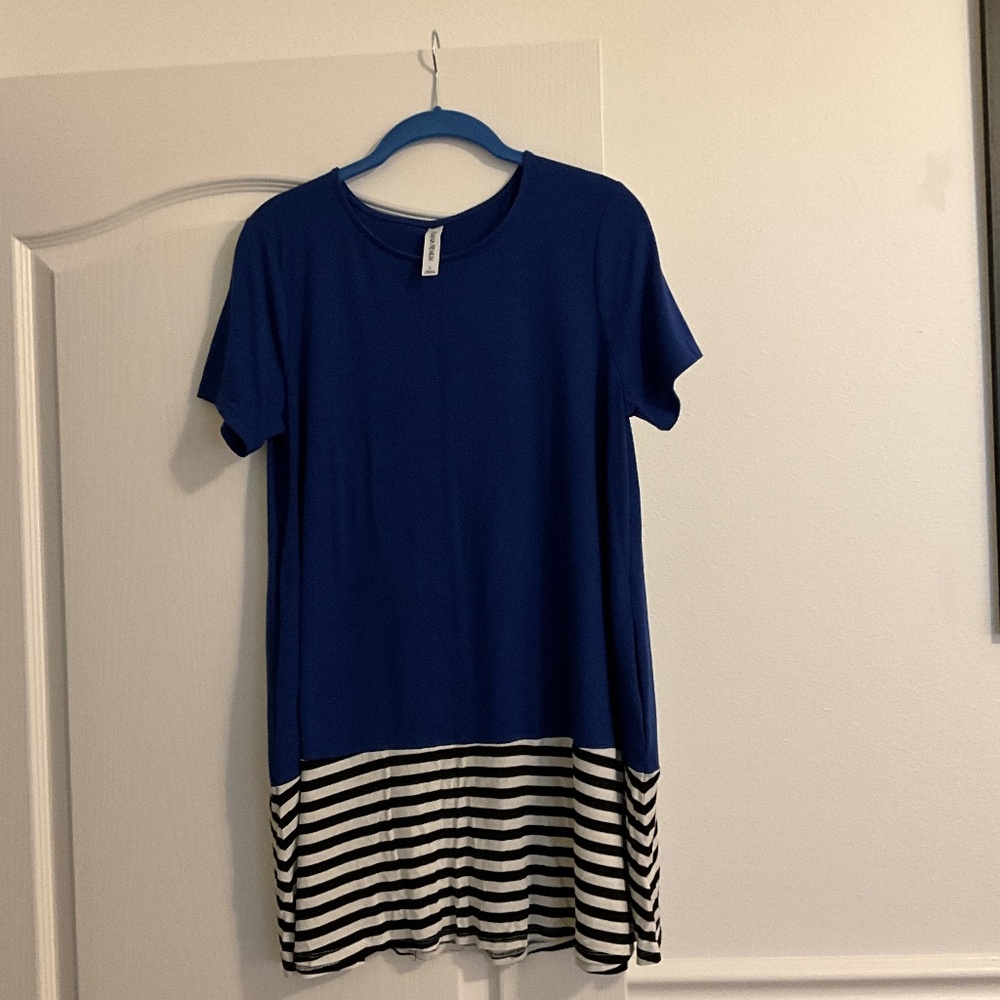 Zenana Premium shirt or dress size large